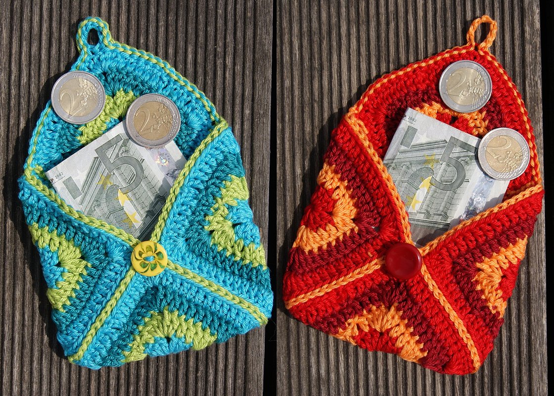 Geldbörse GRANNY (ca. 10 x 10 cm)