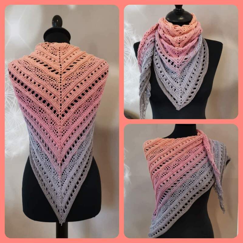 Gehäkeltes Dreieckstuch Ombre Rosa-Pfirsich-Grau mit Lochmuster auf Mannequin