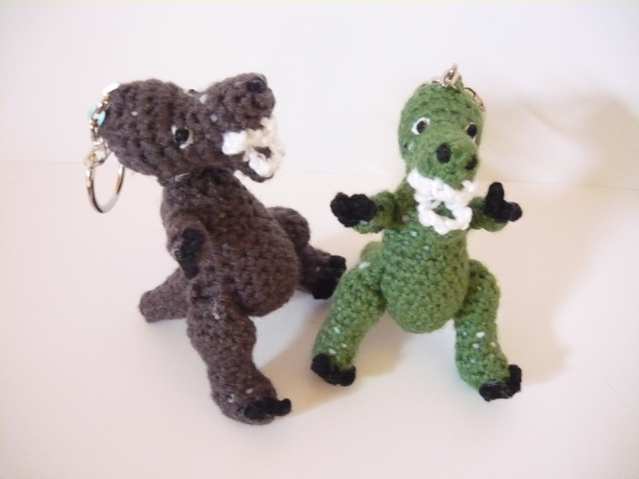 Häkelanleitung T-Rex Schlüsselanhänger