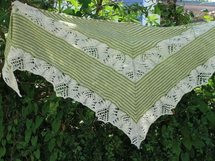 Strickanleitung Tuch "Sommerbreeze"