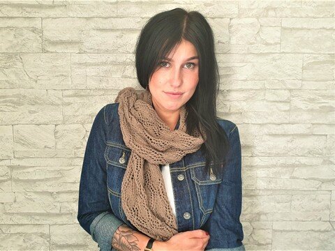 154 Strickanleitung Sommerschal mit Lochmuster