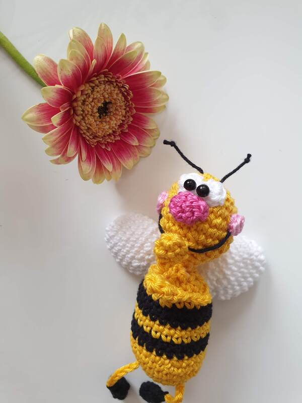 Kleine Biene - Bild 3