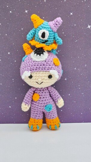 Felton in Monster Costume- Amigurumi PDF- English
