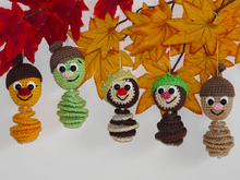 Häkelanleitung Herbstanhänger Eichel und Kastanie