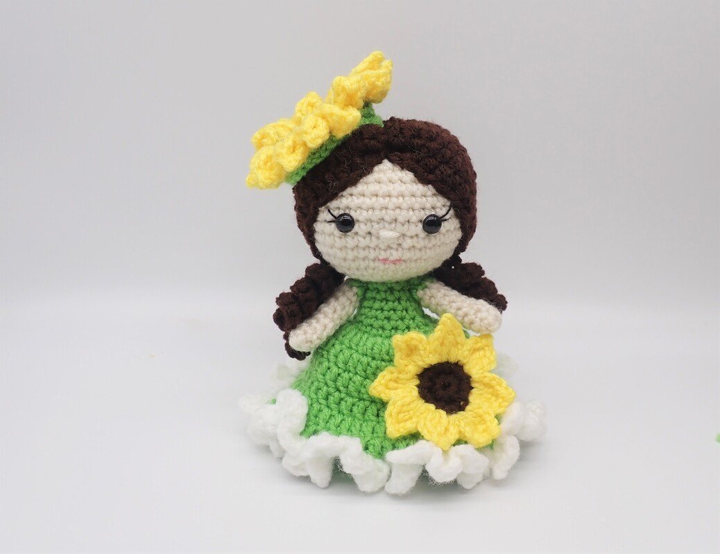 Sunflower Girl - Amigurumi PDF- English