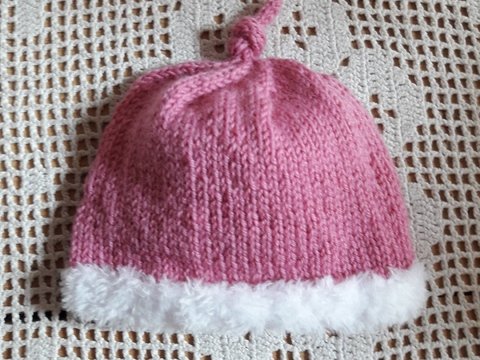 Strickanleitung Babymütze mit Plüschrand