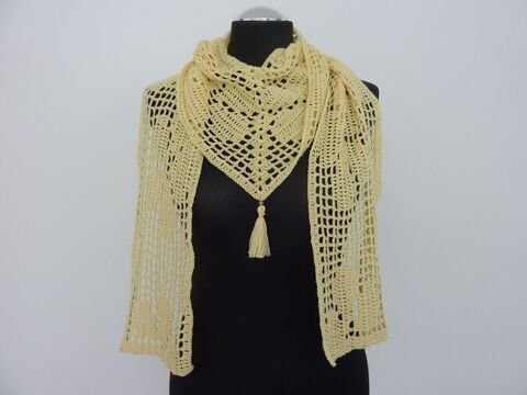 Häkelanleitung - V-Schal "Flowers"