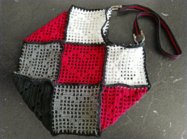 Crochet pattern: Shopping bag with hearts