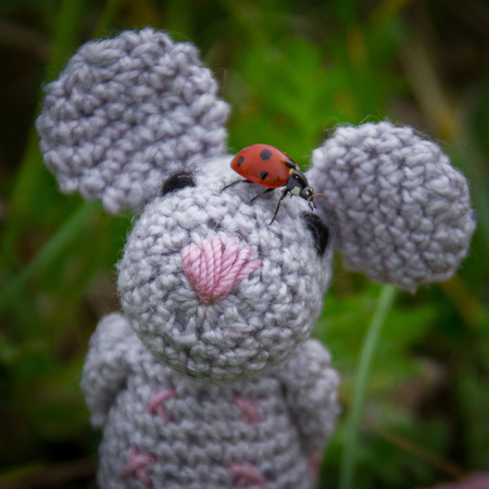 Rat 'Rosalie' • LuckyTwins • Amigurumi crochet pattern (3 sizes)