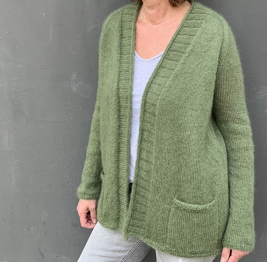 Strickjacke mit Raglanschräge aus Mohair, Strickanleitung
