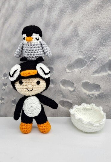 Felton in Penguin Costume- Croceht Amigurumi Pattern