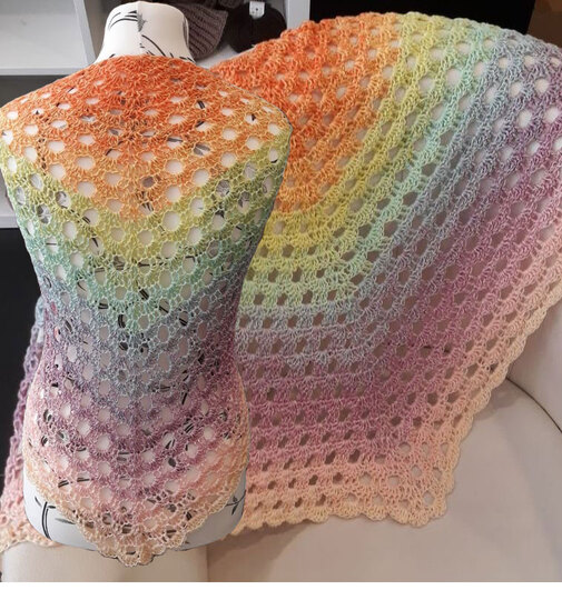 Häkelanleitung Dreieckstuch Blütenrausch