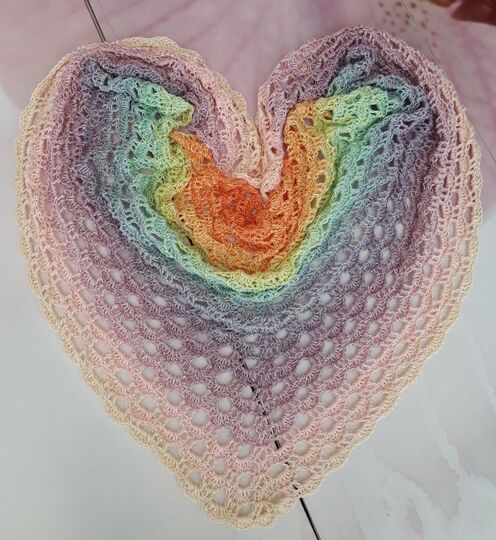 Häkelanleitung Dreieckstuch Blütenrausch