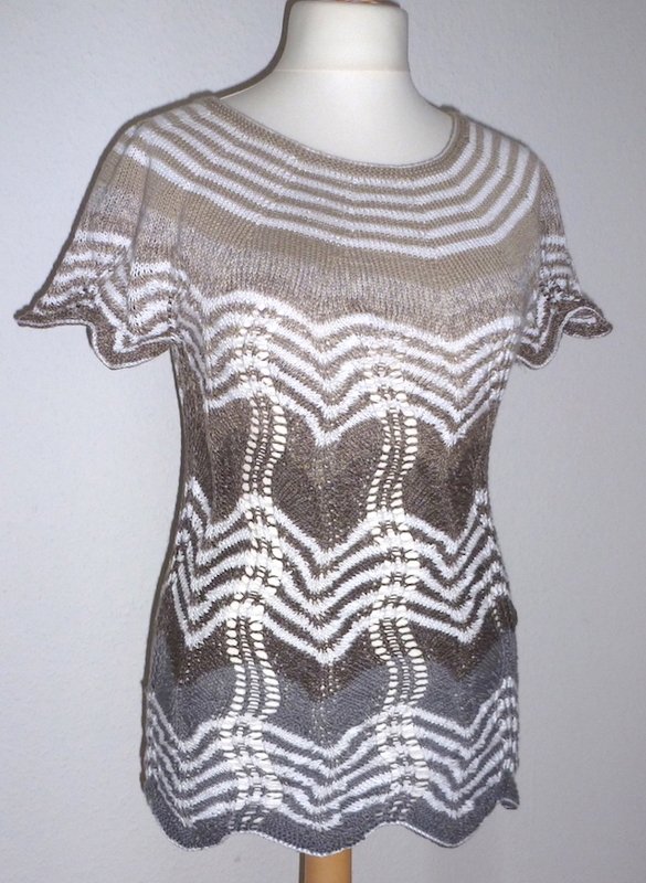 ZigZag Safari - Sommershirt aus Farbverlaufsgarn mit unifarbenem Garn