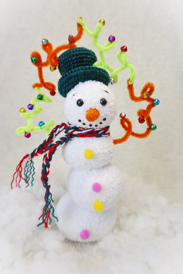 Amigurumi pattern for Christmas snowman 4 lumps