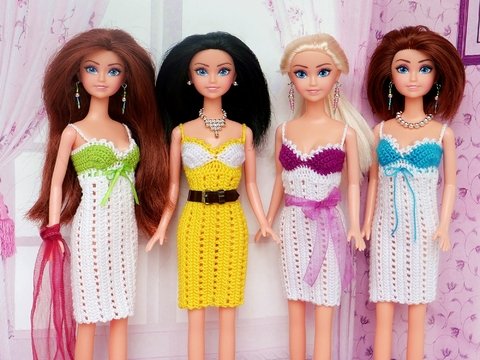 Häkelanleitung Schmales figurbetontes Tages- oder Nachtkleid für Puppen