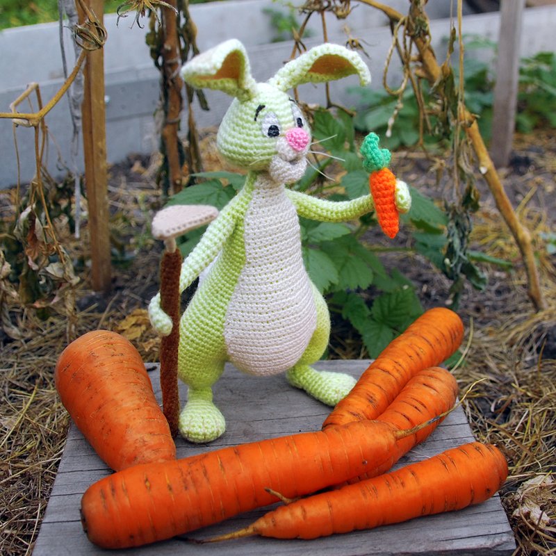 Amigurumi pattern for crochet Rabbit gardener. Easter bunny toy - Image 2