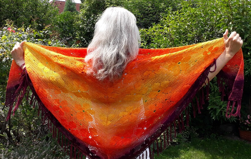 Häkelanleitung Tuch "Flowerpower"