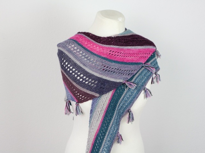 Knitting Pattern Scrap Yarn Shaw PDF No Ends to Weave In Triangular Shawl