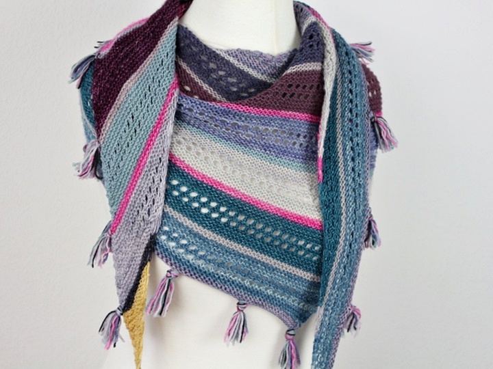Knitting Pattern Scrap Yarn Shaw PDF No Ends to Weave In Triangular Shawl