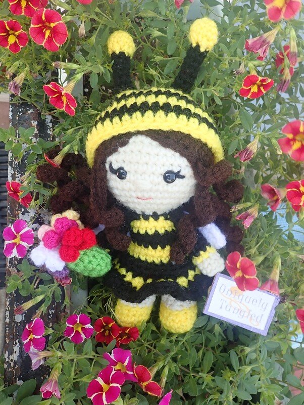 Pippa in Bee Costume- Amigurumi PDF- English - Image 3