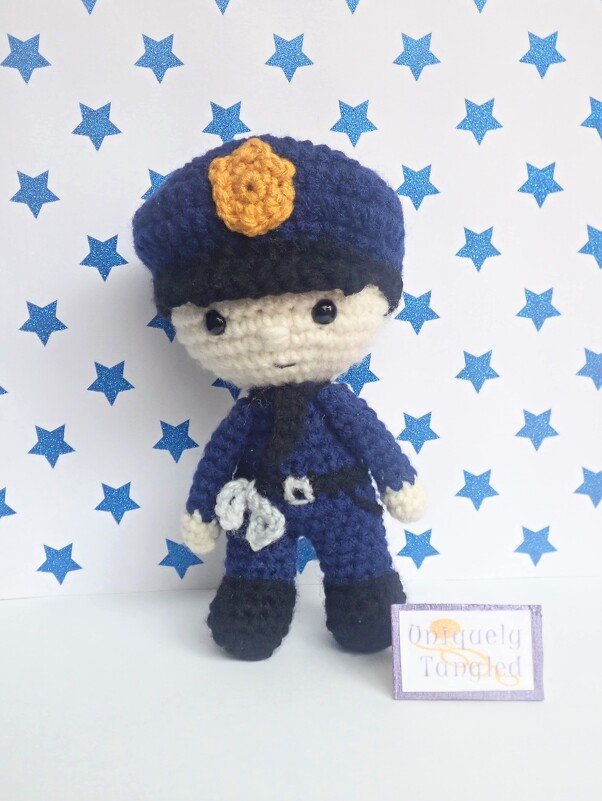 Felton &amp; Pippa in Police Costume- - Amigurumi PDF- English