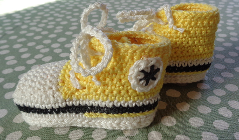 Babyschuhe - Turnschuhe - gehäkelt