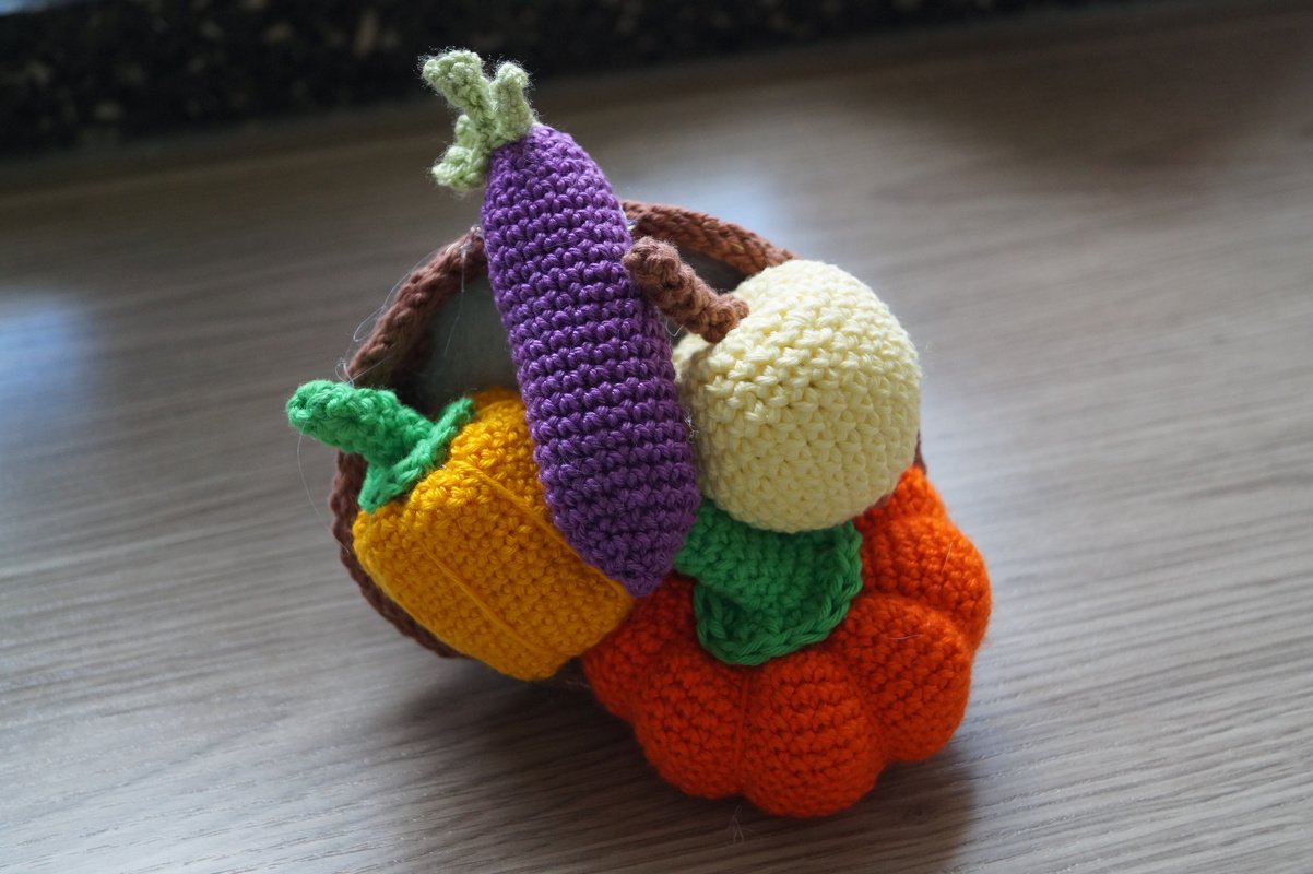 herbstliche Deko... Füllhorn mit frischer Ernte - Bild 2