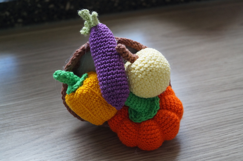 herbstliche Deko... Füllhorn mit frischer Ernte