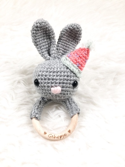 Häkelanleitung Babyrassel Hase Circus