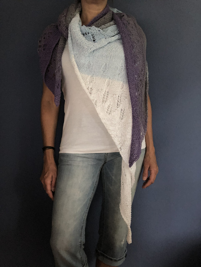 Strickanleitung - Bobbel-Dreieckstuch mit Farbverlauf "Sommer am Meer"