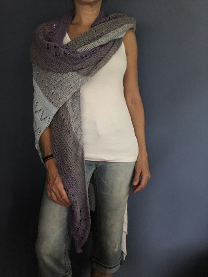 Strickanleitung - Bobbel-Dreieckstuch mit Farbverlauf "Sommer am Meer"