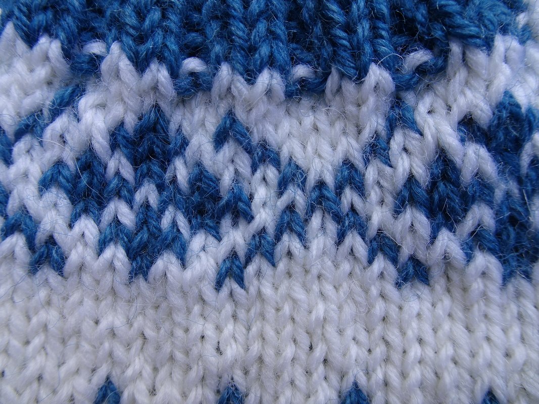 Strickanleitung für Socken mit Musterbordüren, Gr. 38/39 - Bild 3