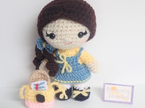 Pippa Goes to School- Crochet Amigurumi Pattern PDF- English