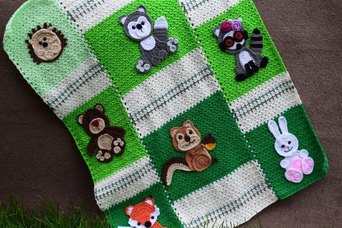 Woodland themed baby blanket pattern- bear, owl, bunny appliques