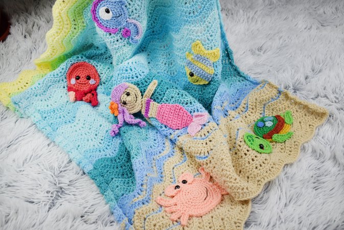 Undersea sweetness baby blanket PDF pattern,8 appliques, whale,seahorse,mermaid,crab,jellyfish,turtoise