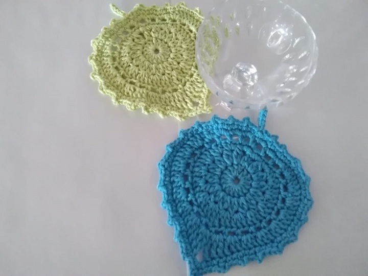 Häkelanleitung Untersetzer-Parade Nr.3