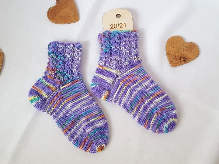 Strickanleitung Babysocken, Baby-Söckchen, Gr. 20 - 21, Sohlenlänge ca. 13 cm