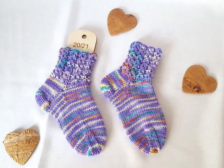 Strickanleitung Babysocken, Baby-Söckchen, Gr. 20 - 21, Sohlenlänge ca. 13 cm