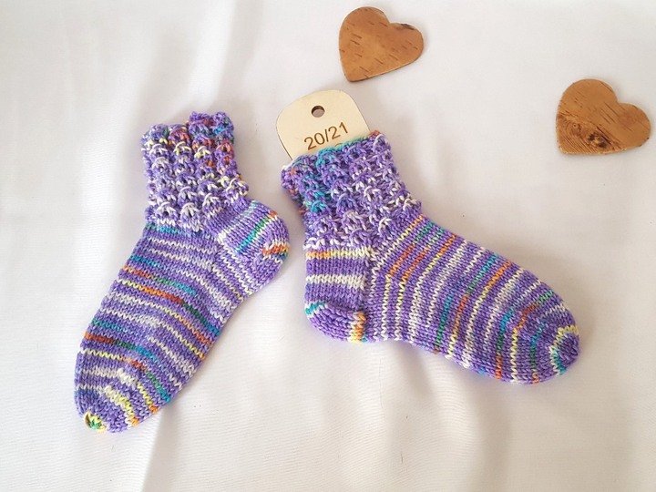 Strickanleitung Babysocken, Baby-Söckchen, Gr. 20 - 21, Sohlenlänge ca. 13 cm