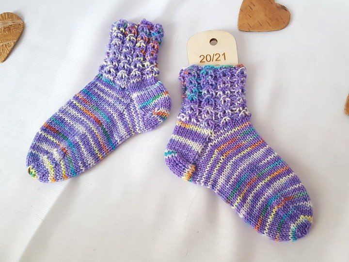 Strickanleitung Babysocken, Baby-Söckchen, Gr. 20 - 21, Sohlenlänge ca. 13 cm