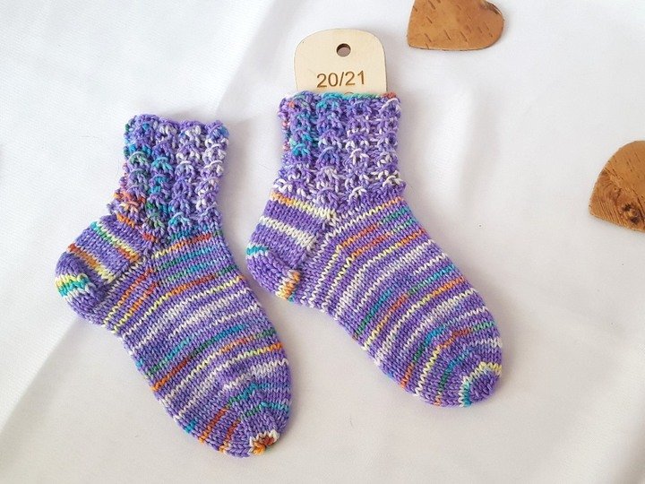 Strickanleitung Babysocken, Baby-Söckchen, Gr. 20 - 21, Sohlenlänge ca. 13 cm