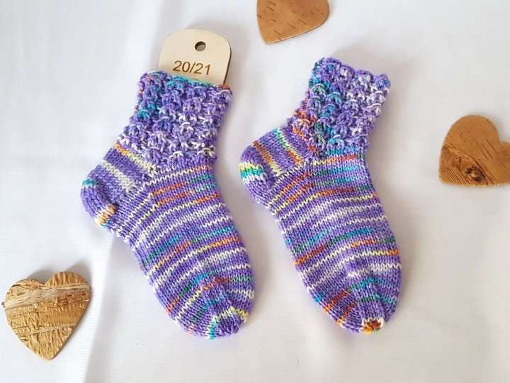 Strickanleitung Babysocken, Baby-Söckchen, Gr. 20 - 21, Sohlenlänge ca. 13 cm