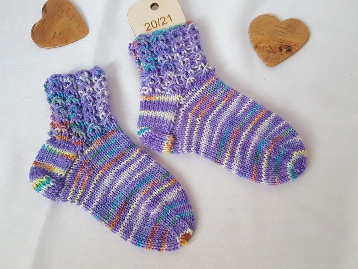 Strickanleitung Babysocken, Baby-Söckchen, Gr. 20 - 21, Sohlenlänge ca. 13 cm