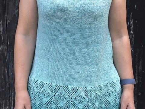 Sommertop mit Carmenkragen im Farbverlauf