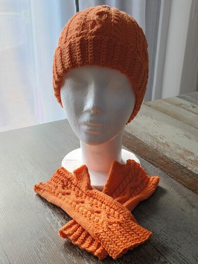 Strickanleitung für das Set aus Mütze und Armstulpen "Rosalie"