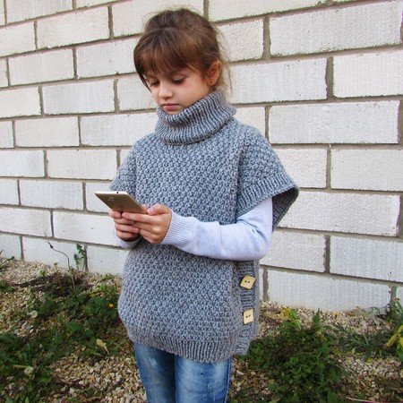Knitted poncho pattern