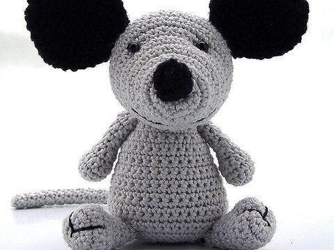 mouse cheeshu, crochet amigurumi, PDF Pattern by Katja Heinlein animal figure tutorial