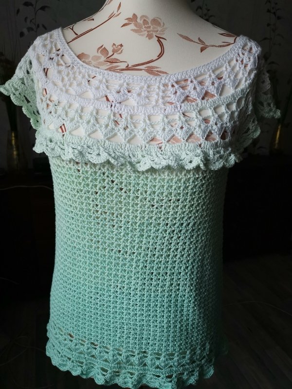 Top mit Carmenkragen - Bild 3