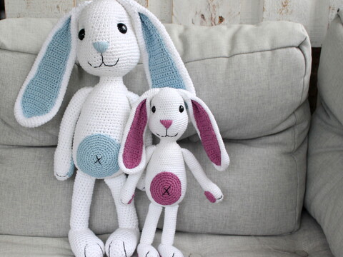 Crochet Bunnies – two floppy-ear cuddly bunnies, 25 and 45 cm (EN & DE)